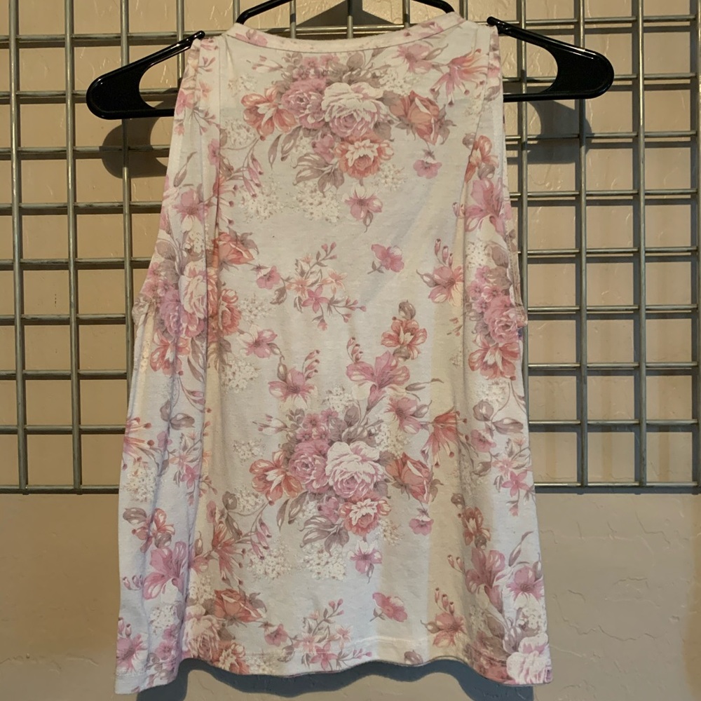 Sleeveless floral top